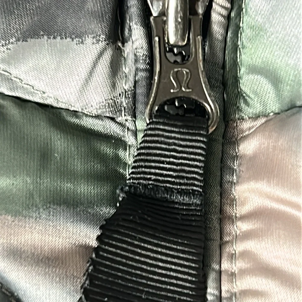 Lululemon Fluffin Awesome Coast Camo Butter Pink Down Jacket Size 8 - Picture 8 of 13